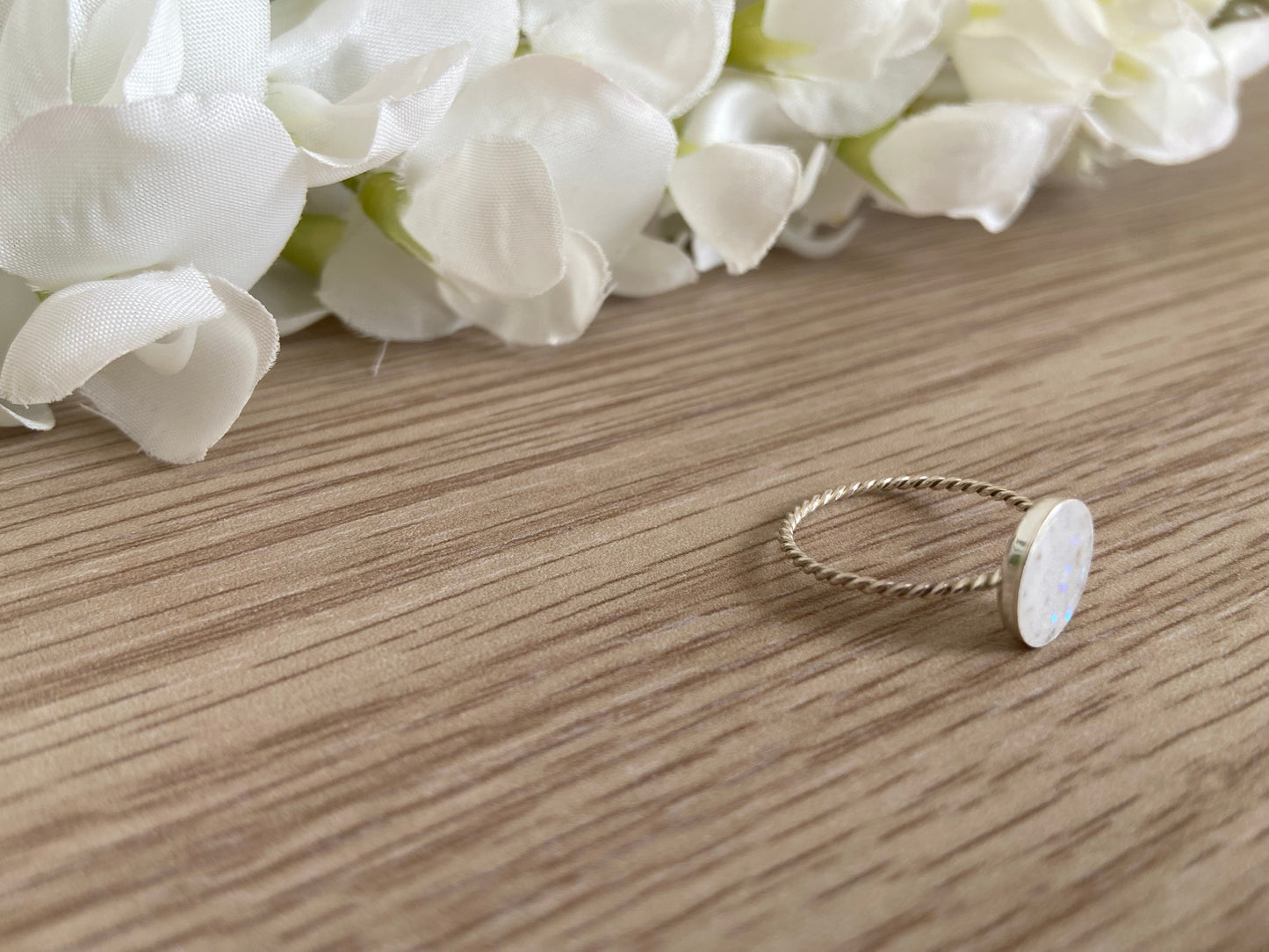 Dainty Twisted Oval Ring - Loved Beyond Measure Keepsakes