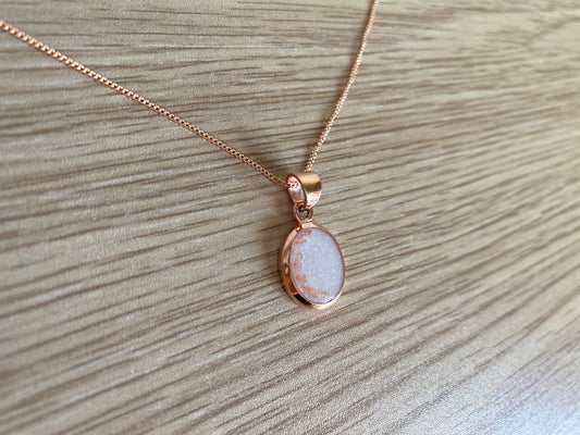 Classic Oval Necklace