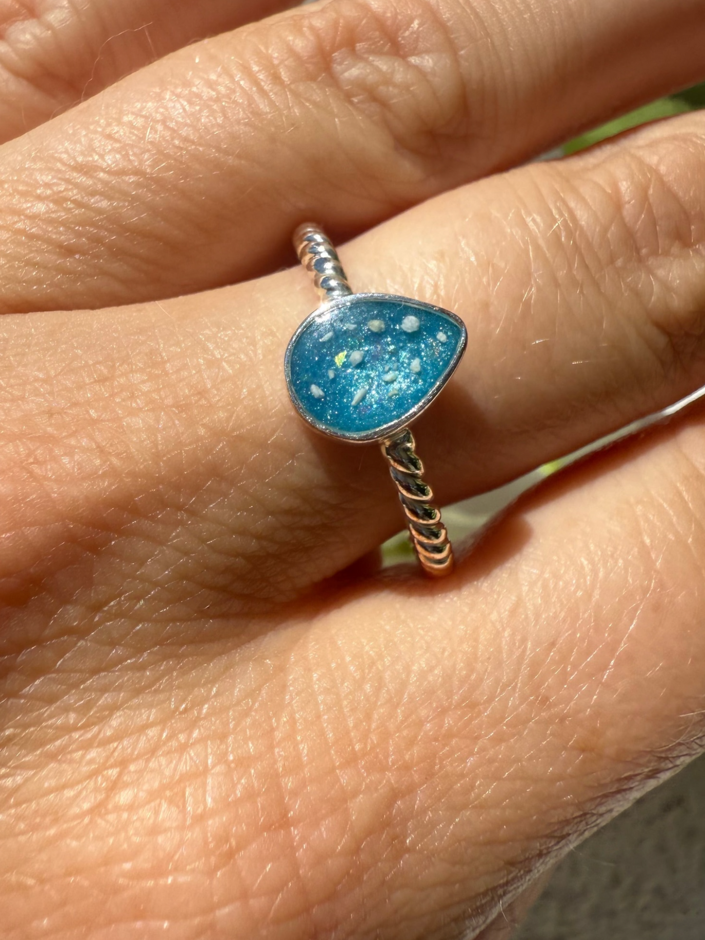 Sterling silver pear shaped ashes ring. 