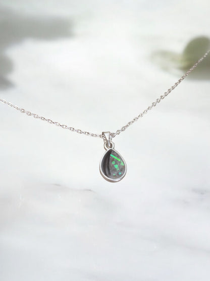 Nellie Breastmilk | Memorial Keepsake Necklace