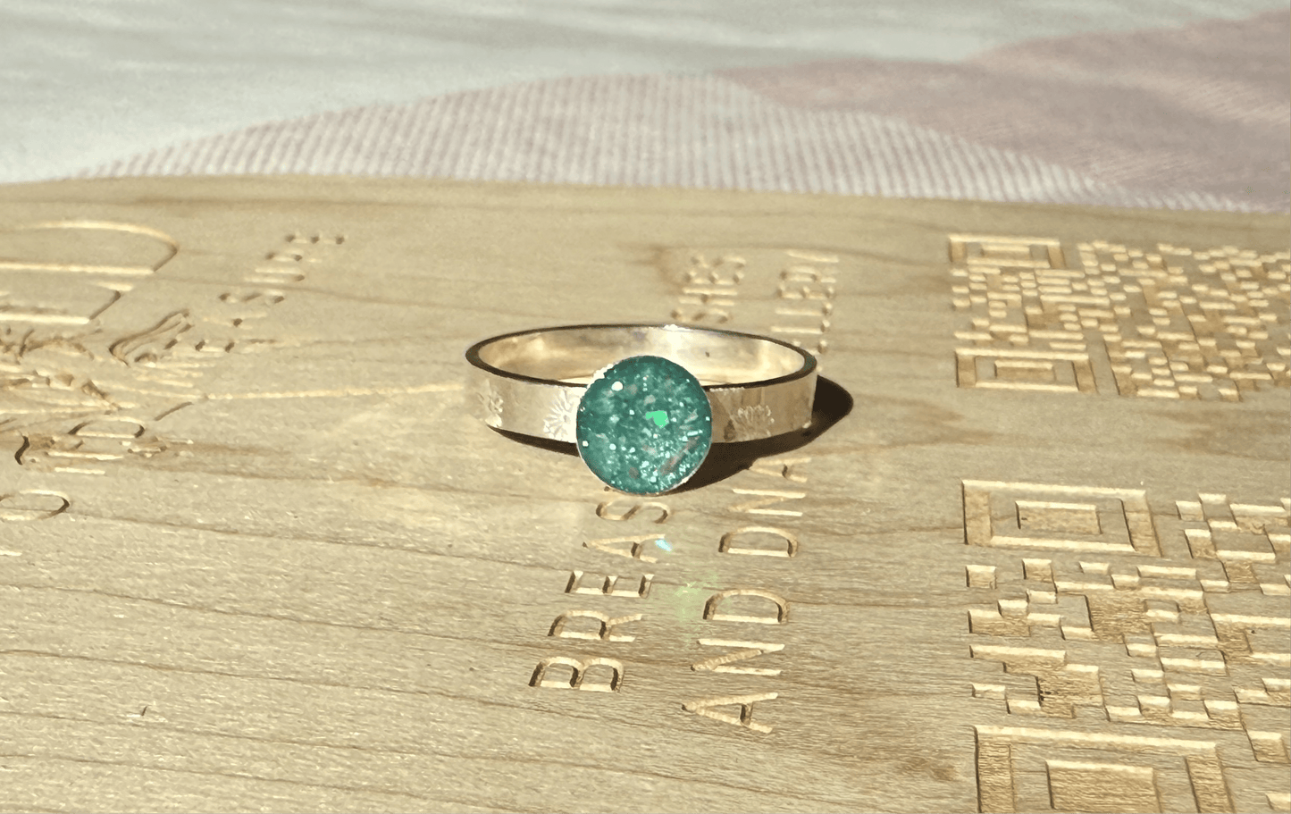 Birth Flower Round Ring - Loved Beyond Measure Keepsakes