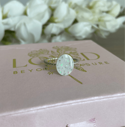 Dainty Twisted Oval Ring - Loved Beyond Measure Keepsakes